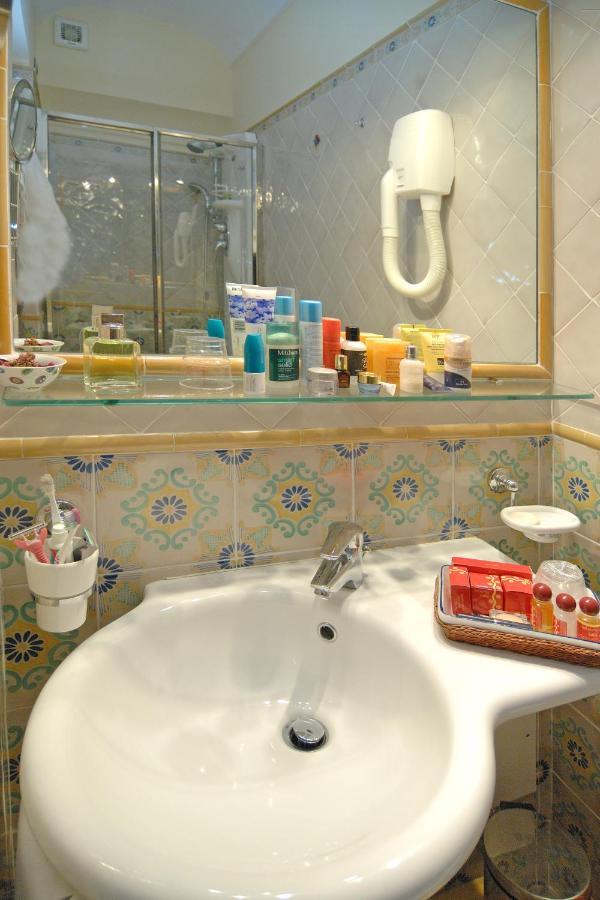 Amalfi Old Square Room & Apartments المظهر الخارجي الصورة