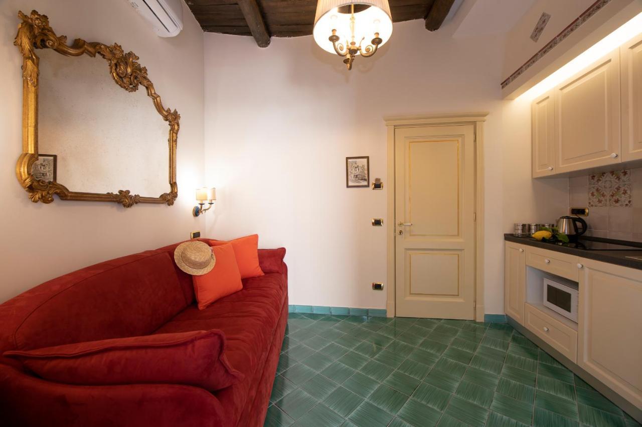 Amalfi Old Square Room & Apartments المظهر الخارجي الصورة