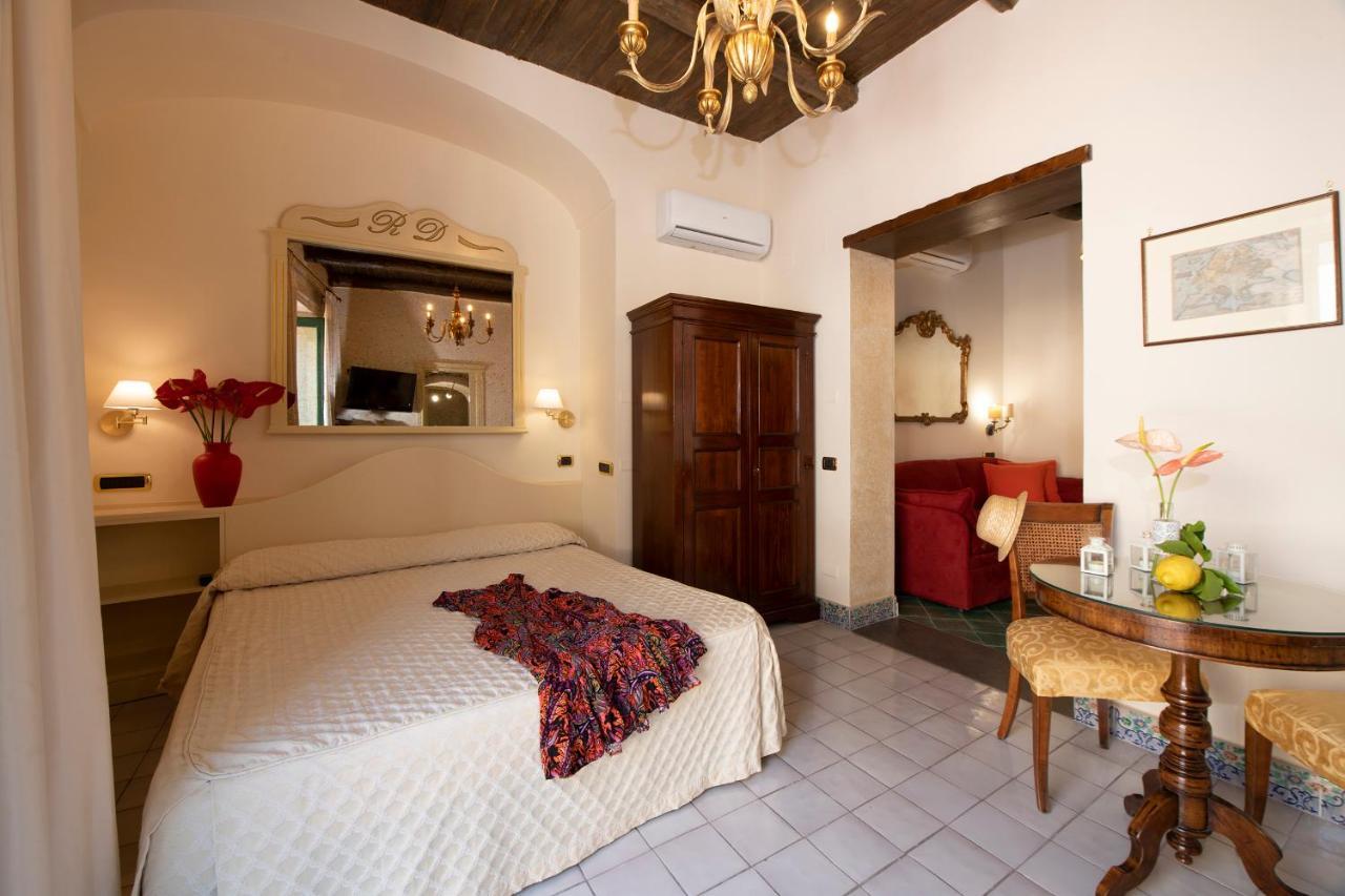 Amalfi Old Square Room & Apartments المظهر الخارجي الصورة