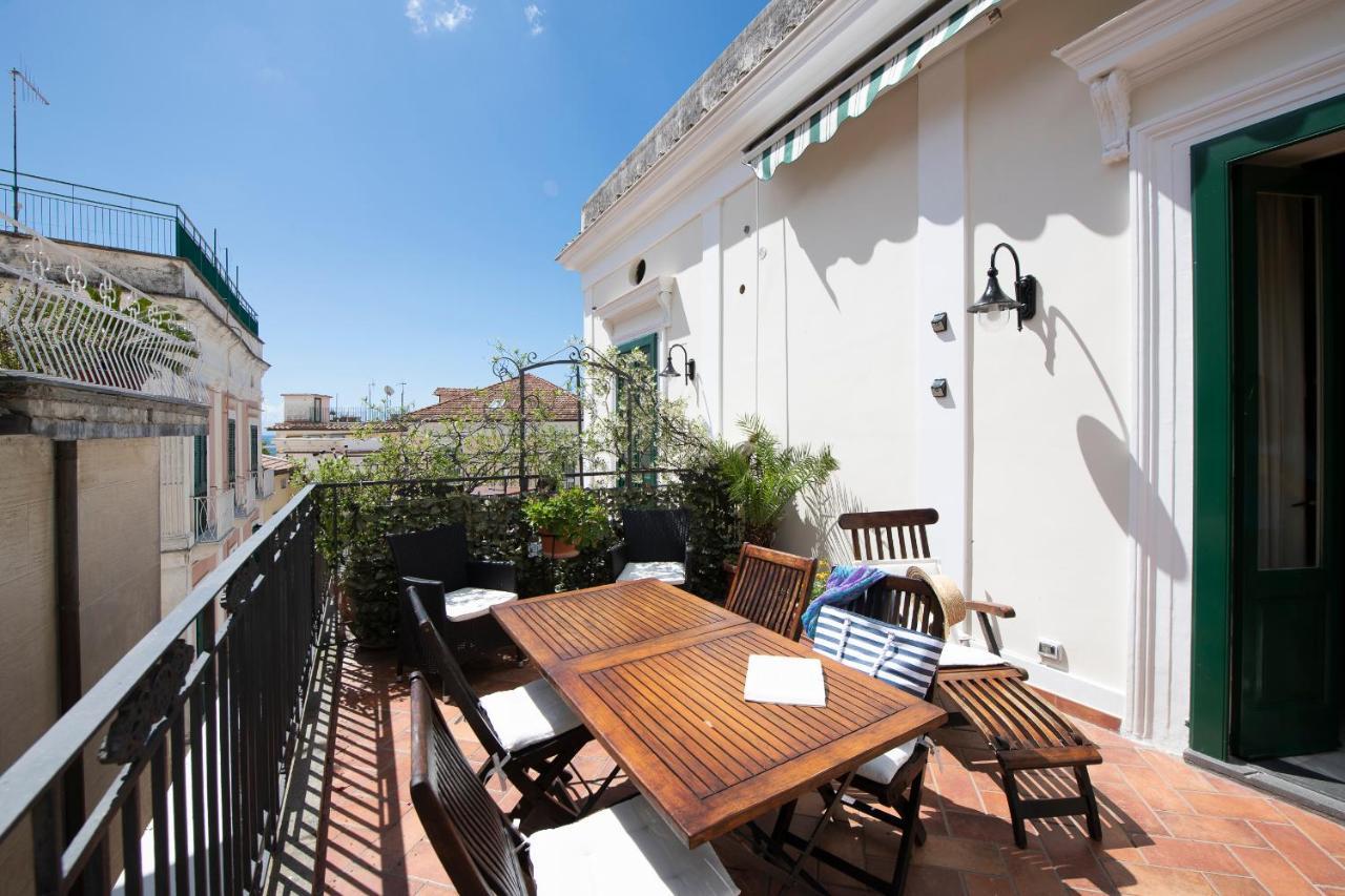 Amalfi Old Square Room & Apartments المظهر الخارجي الصورة
