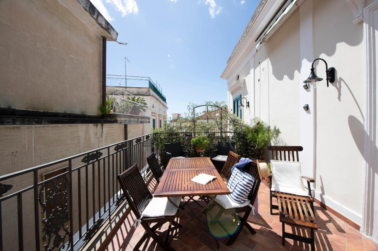 Amalfi Old Square Room & Apartments المظهر الخارجي الصورة