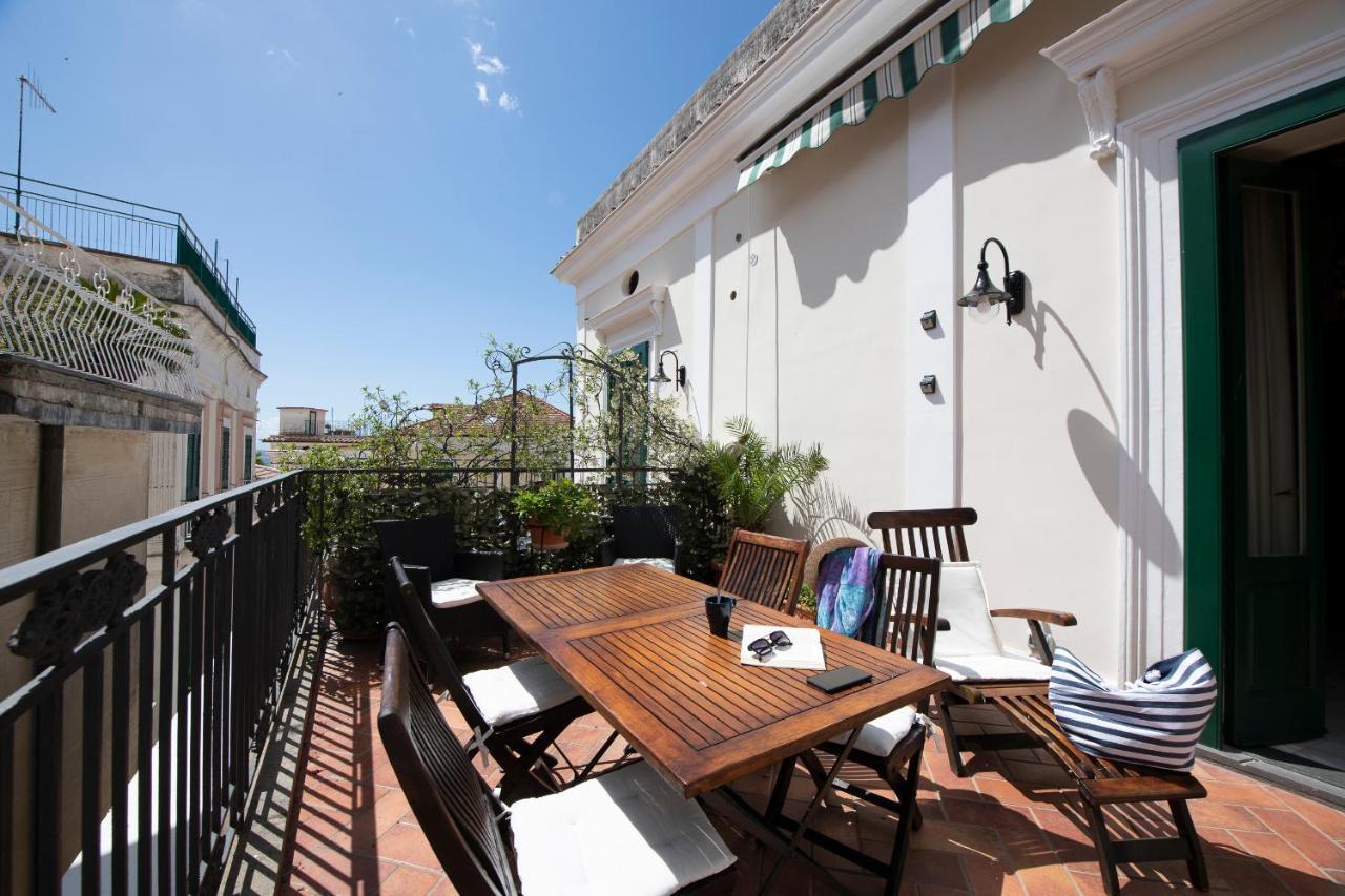 Amalfi Old Square Room & Apartments المظهر الخارجي الصورة