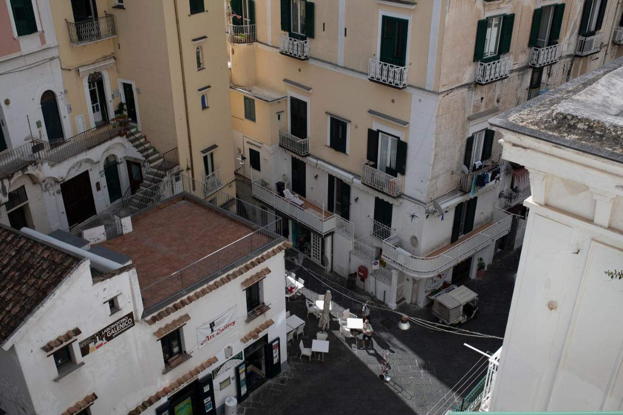 Amalfi Old Square Room & Apartments المظهر الخارجي الصورة