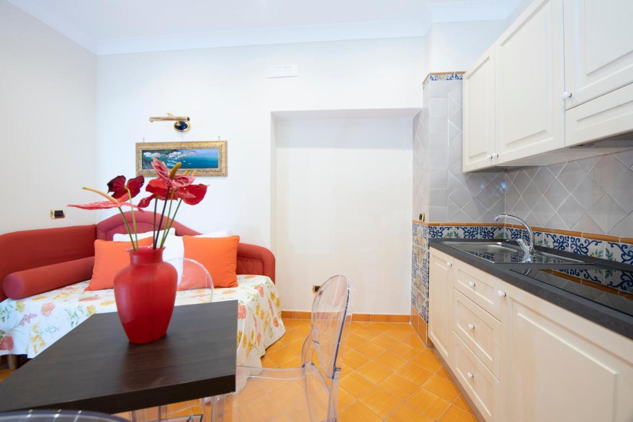 Amalfi Old Square Room & Apartments المظهر الخارجي الصورة