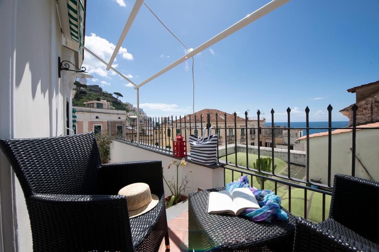 Amalfi Old Square Room & Apartments المظهر الخارجي الصورة