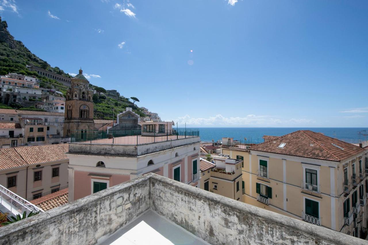 Amalfi Old Square Room & Apartments المظهر الخارجي الصورة